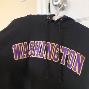 SOLD ON DEPOP University of Washington crop hoodie